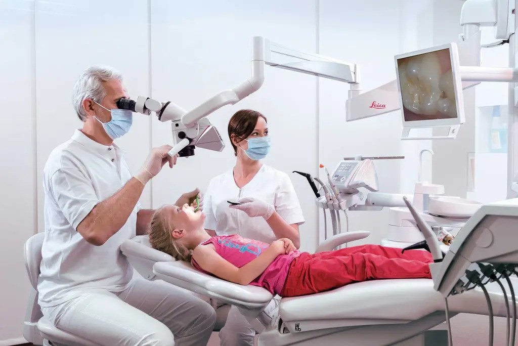 Discover the advantages that Microscopic Dentistry offers you